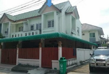 ขายทาวน์เฮ้าส์   หมู่บ้านลดาสิริ บางบัวทอง นนทบุรี (PKT146295)