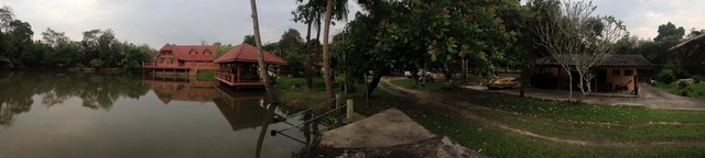 ขายบ้านพักตากอากาศ พร้อมรีสอร์ท ตำบลบางบุตร อำเภอบ้านค่าย จังหวัดระยอง พร้อมที่ดินเนื้อที่ 27 ไร่