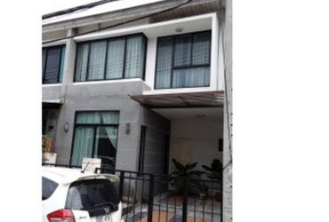 ขายทาวน์เฮ้าส์   หมู่บ้านเดอะ วิลล่า บางบัวทอง นนทบุรี (PKT168051)