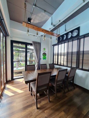 獨立屋153平方。#Chang Phueak #City of Chiang Mai City 有游泳池-健身室帶電動按摩墊的設備一袋準備好了。