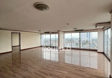 Pinklao River Park View 1 bedroom sale 3.8 mb Tel : 082-626-8246