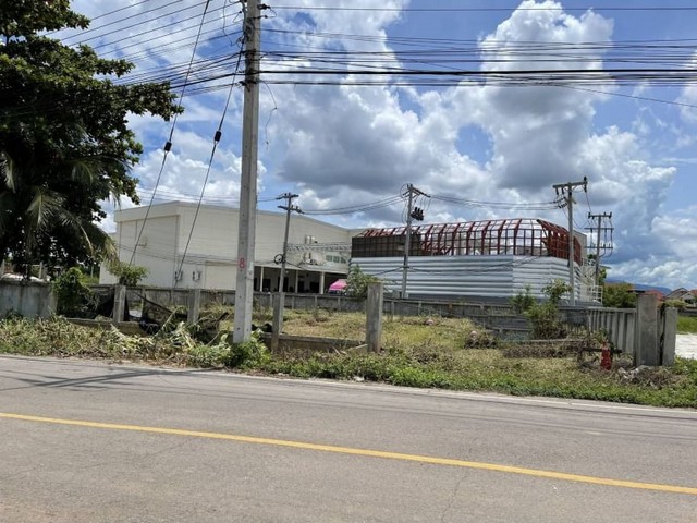 急售  土地175方哇  三賽美築廣場  這片土地緊鄰主幹道。適合辦公室 ,  進出舒適,  near HomePro