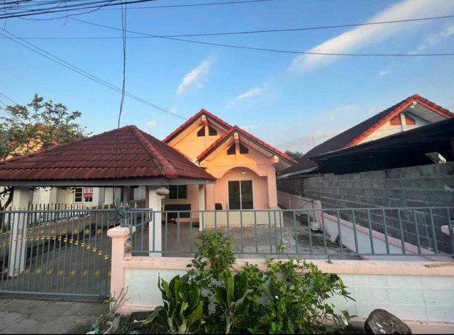 ขายบ้านเดี่ยวชั้นเดี่ยว หมู่บ้านทำเลทองคลอง10 ลำลูกกาตกแต่งภายในสวยพร้อมเข้าอยู่