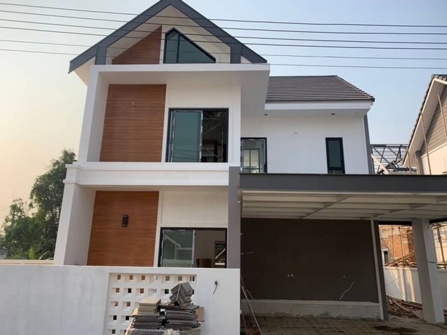 บ้านสร้างใหม่  ราคาเริ่มต้น  3.3 ล้านบาทเท่านั้น  ป่าแดด  อำเภอเมือง