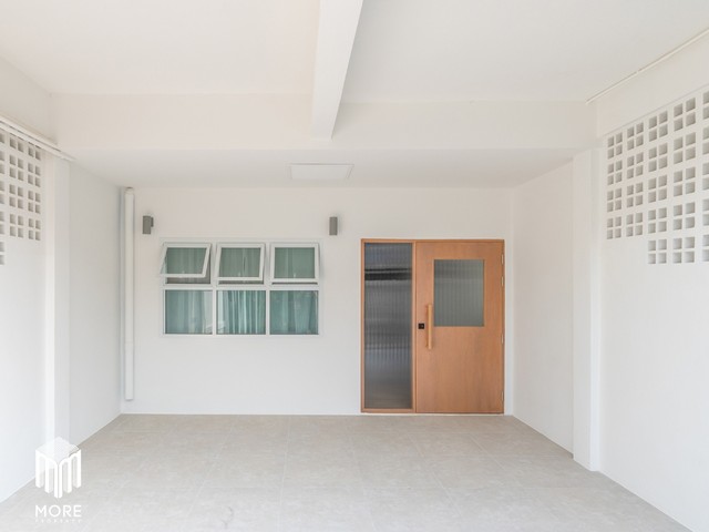 More-158HS -ขายทาวน์โฮม หน้าโรงพยาบาลสวนดอก 2ห้องนอน 3ห้องน้ำ ที่ดิน 20ตร.ว. เมืองเชียงใหม่