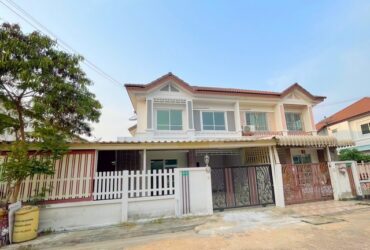 ขายทาวน์เฮ้าส์ประชาอุทิศ90 สินทวีกรีนวิลล์ 3 ห้องนอน ขนาด 35 ตร.ว.