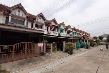 ขายด่วนถูกสวยพร้อมอยู่ ม.โชคชัยปัญจทรัพย์ ถนนรามคำแหง184 รถไฟฟ้าหน้าบ้าน