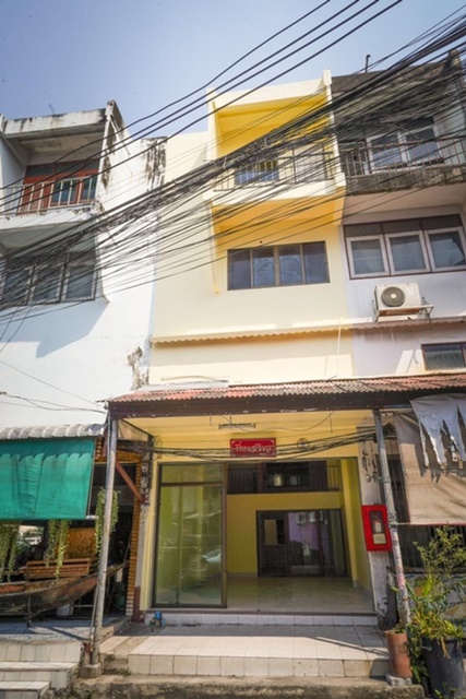 รามอินทรา59-69 ต่อรองได้ ร้านอาหาร กม.7 4ชั้น 3นอน  ให้เช่าอาคารพาณิชย์ MRTรามอินทรา ติดถนนใหญ่  2น้ำ 1ครัว 18ตรว. 260ตรม. รพ.สินแพทย์