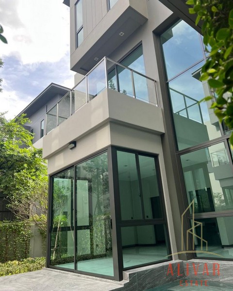 SH030923 Sale 3-storey detached house(new house) Grand Bangkok Boulevard Ratchaphruek Rama 5