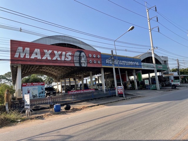 ขายโชว์รูมรถ พร้อมบ้านหรู หลังใหญ่ พร้อมกิจการตั้งศูนย์ถ่วงล้อ ใจกลางเมืองภูเขียว จังหวัดชัยภูมิ