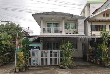 ขายต่ำกว่าราคาประเมิน  ลดราคา  4 ล.​เท่านั้น  #ในเมือง #เดินทางสะดวก #ใกล้ย่านธุรกิจ