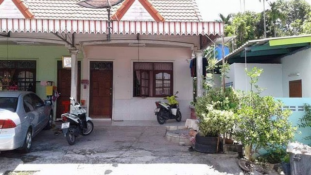 บ้านเช่า 2 หลัง พร้อมผู้เช่า ( ขายตามสภาพ ) 2 ห้องนอน 1 ห้องน้ำ พื้นที่ 50 ตรว. โซนกะทู้ บางคณฑี